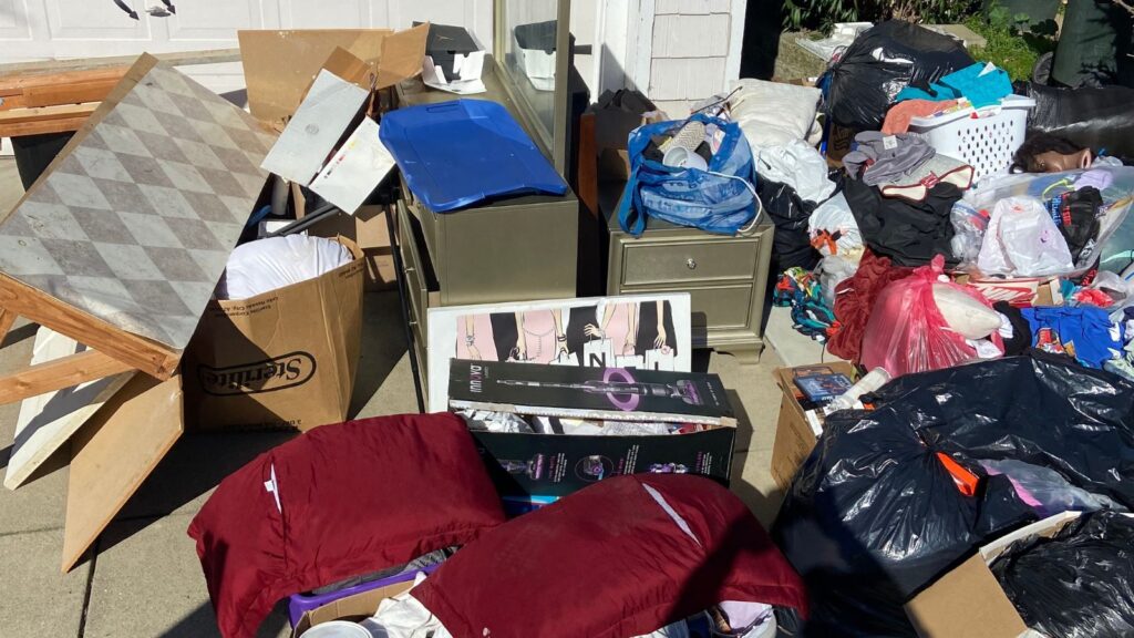 Moveout Clearance Junk