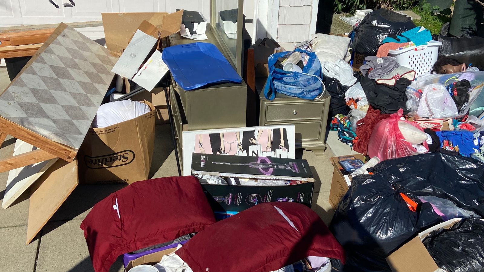 Moveout Clearance Junk